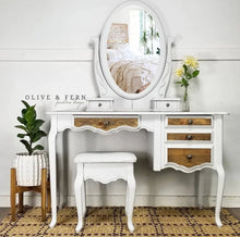 Load image into Gallery viewer, Lamp White